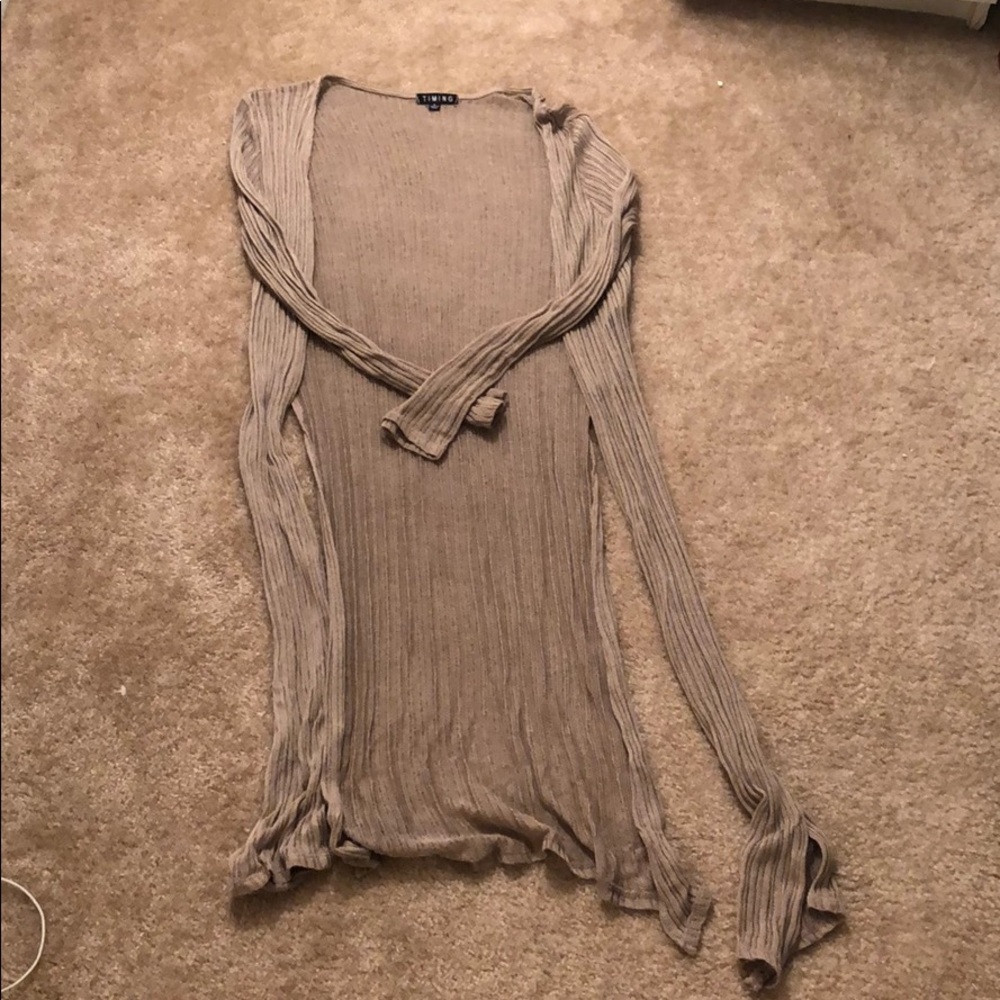 Light weight long sleeve cardigan